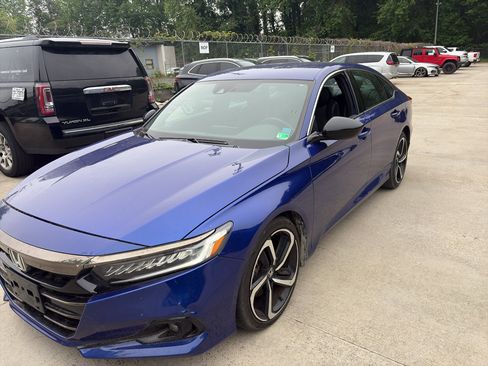 Used 2022 Honda Accord Sport image 1