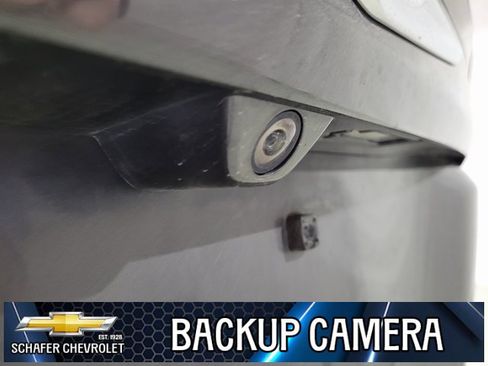 Used 2018 Chrysler Pacifica Touring-L image 6