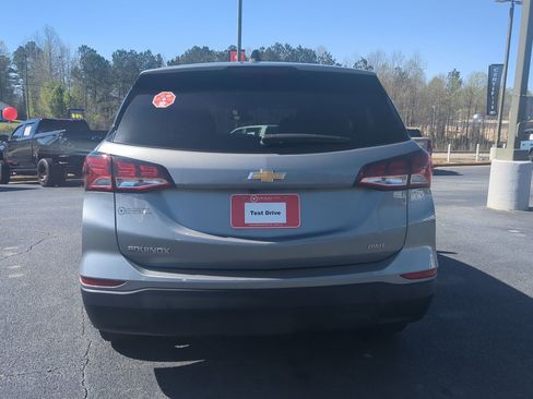 Used 2023 Chevrolet Equinox LS w/ LS Convenience Package image 6