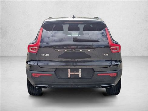 Used 2020 Volvo XC40 T4 R-Design w/ Protection Package Premier image 6
