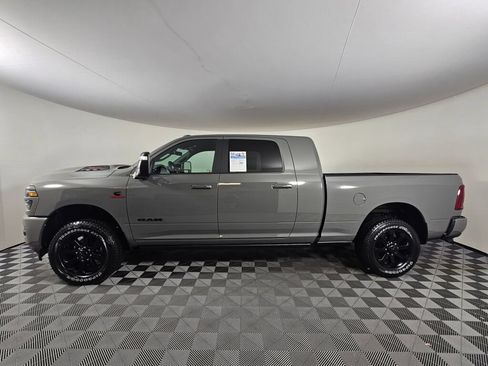 New 2026 RAM 3500 Laramie AWD/4WD image 7