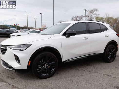 Used 2023 Buick Envision Essence w/ Technology Package I image 2