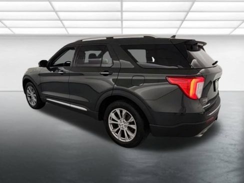 Used 2022 Ford Explorer Limited w/ Equipment Group 301A AWD/4WD image 6