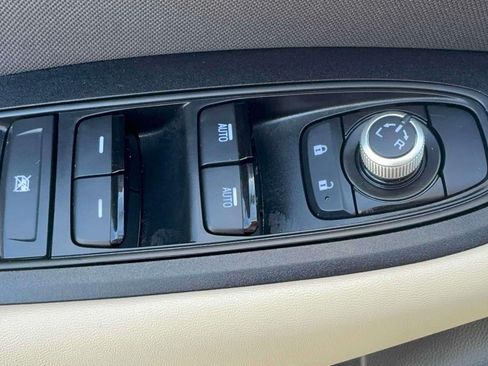 Certified 2025 Subaru Outback Premium AWD/4WD image 10