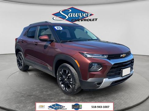 Used 2023 Chevrolet TrailBlazer LT w/ Convenience Package AWD/4WD image 7