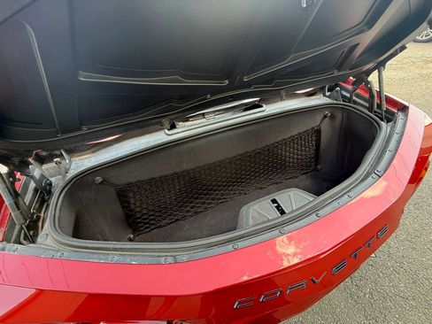 Used 2022 Chevrolet Corvette Stingray Preferred Conv w/ Battery Protection Package RWD image 31