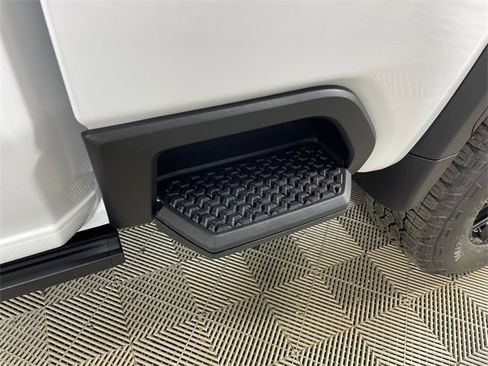 New 2026 GMC Sierra 3500 AT4 w/ AT4 Premium Plus Package image 21