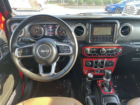 Used 2023 Jeep Wrangler Unlimited Rubicon w/ Steel Bumper Group AWD/4WD image 17