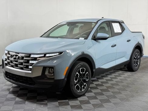 Used 2022 Hyundai Santa Cruz SEL w/ Cargo Package FWD image 2