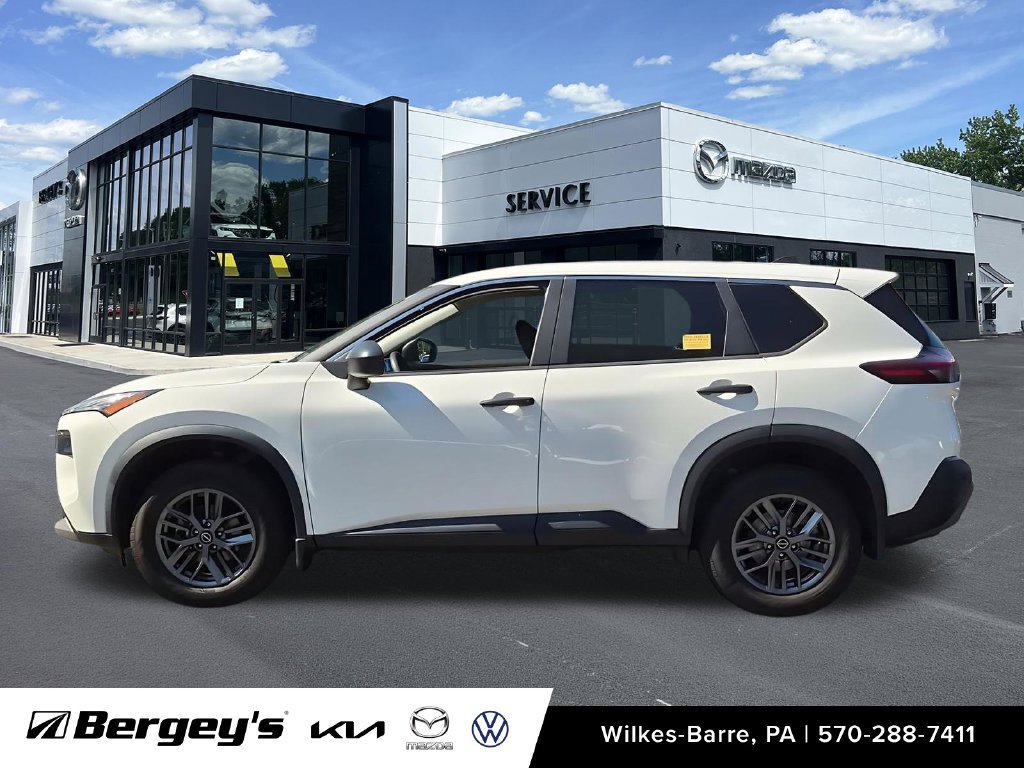 Used 2023 Nissan Rogue S AWD/4WD image 17