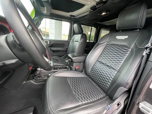 Used 2018 Jeep Wrangler Unlimited Rubicon AWD/4WD image 11
