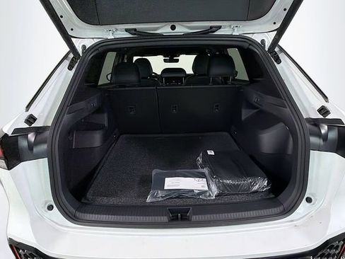 New 2026 Volkswagen Tiguan SE R-Line FWD image 26