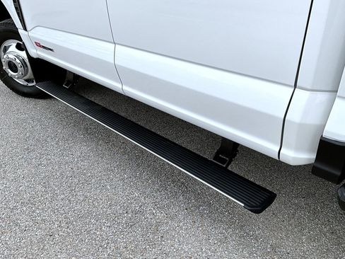 Used 2026 Ford F350 Platinum image 23