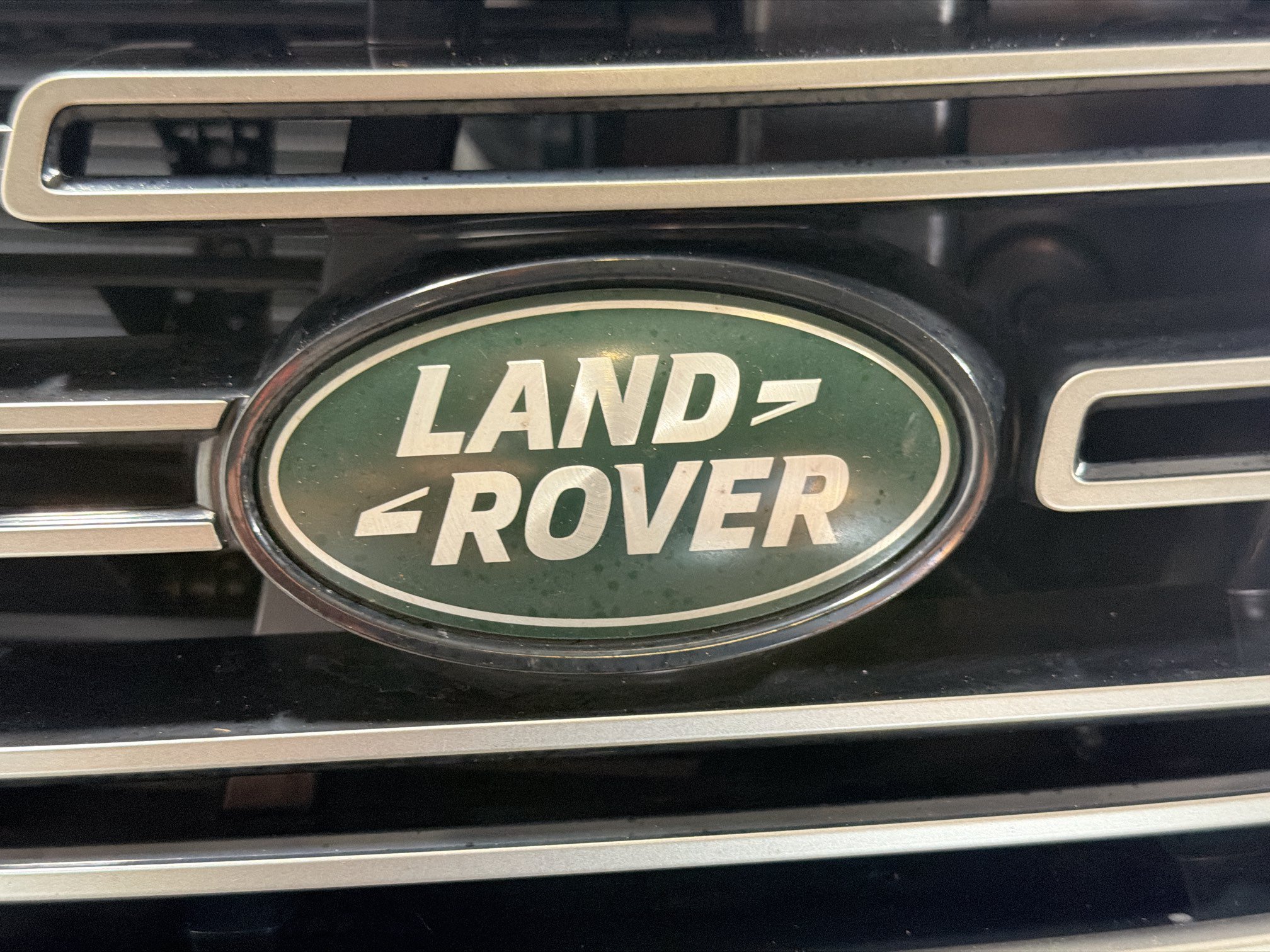 Used 2025 Land Rover Range Rover Long Wheelbase SE AWD/4WD image 12