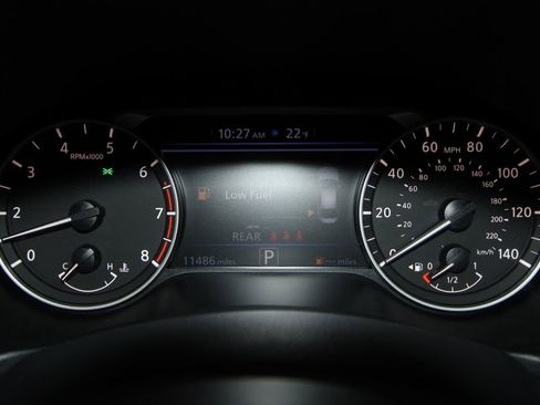 Used 2024 Nissan Altima 2.5 SR w/ SR Premium Package image 9