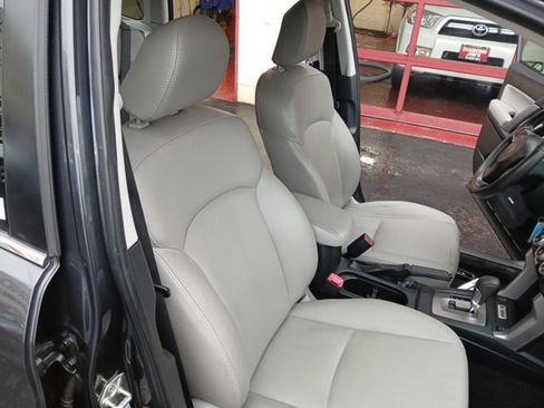 Used 2016 Subaru Forester 2.5i Limited image 23