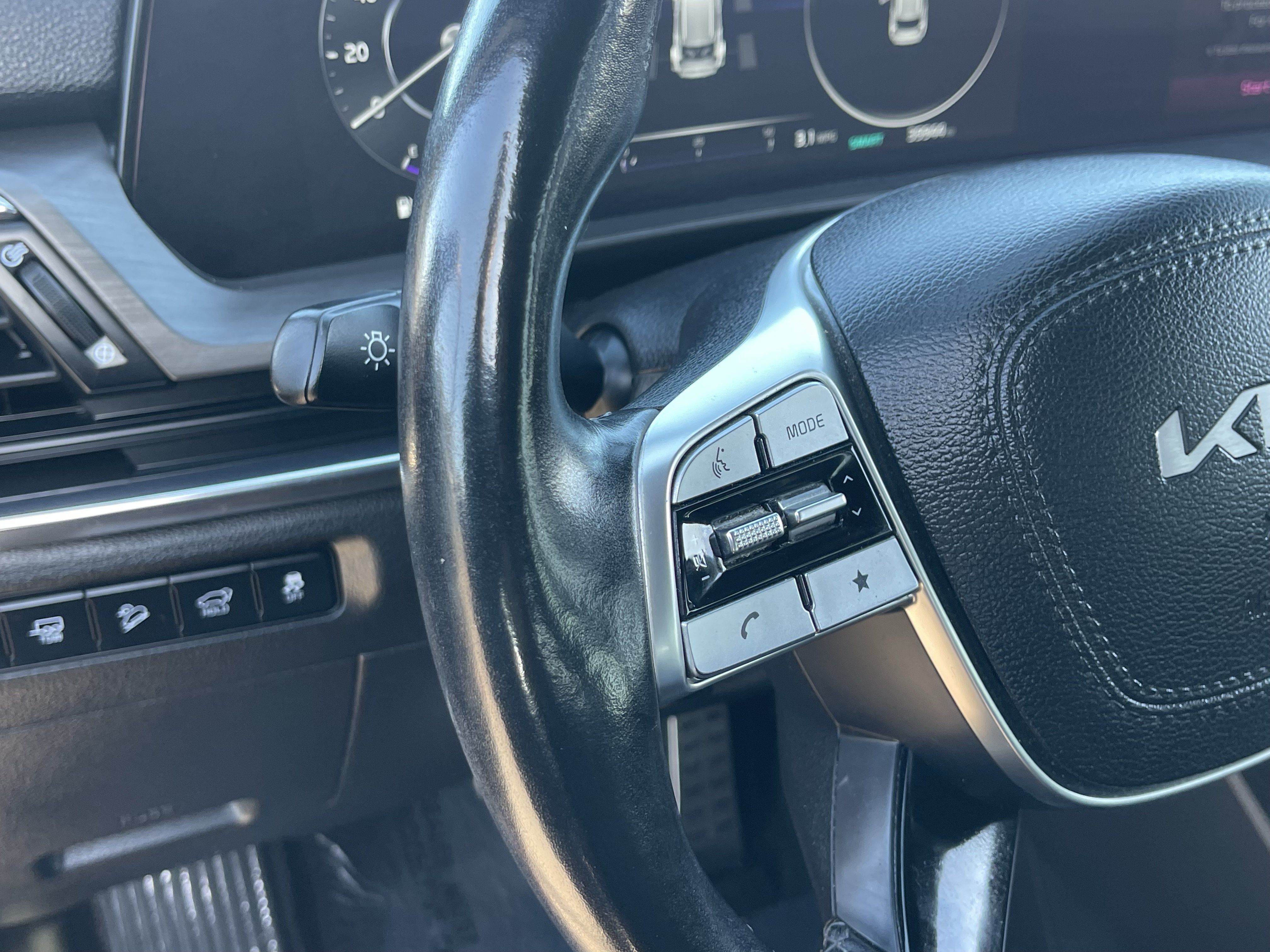 Certified 2023 Kia Telluride SX Prestige X-Line AWD/4WD image 23