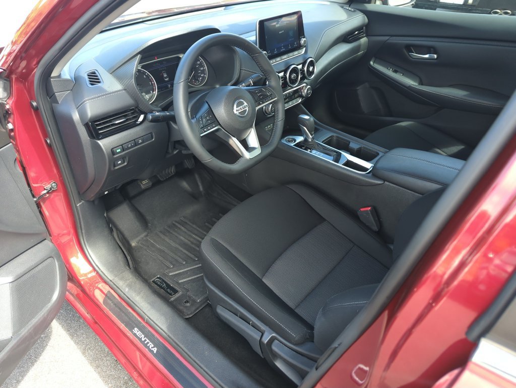 Used 2023 Nissan Sentra SV w/ All-Weather Package FWD image 11