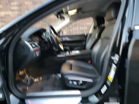 Used 2017 BMW 750Li xDrive image 15