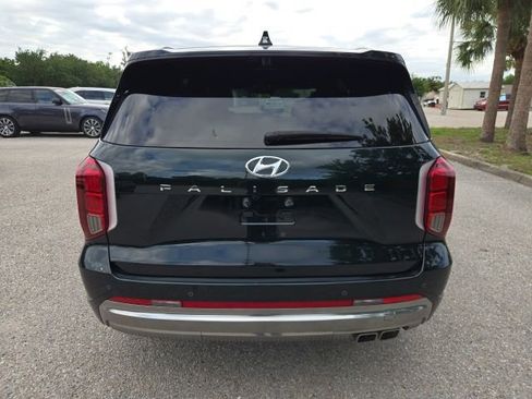 Used 2025 Hyundai Palisade Calligraphy FWD image 4