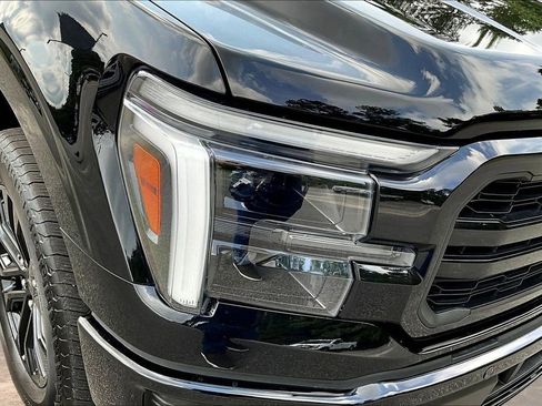 Used 2025 Ford F150 Lariat w/ Equipment Group 502A High AWD/4WD image 33