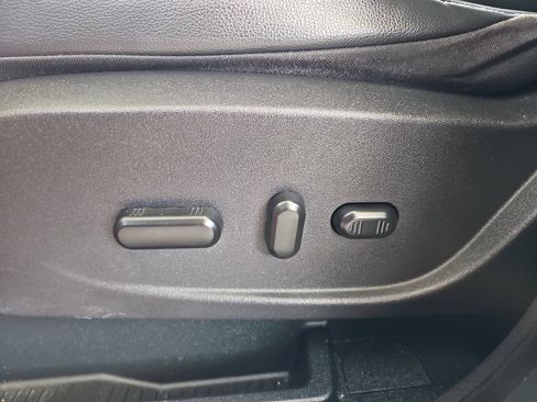 Used 2018 Ford Escape Titanium AWD/4WD image 35
