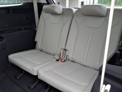 Used 2023 Kia Sorento SX FWD image 19