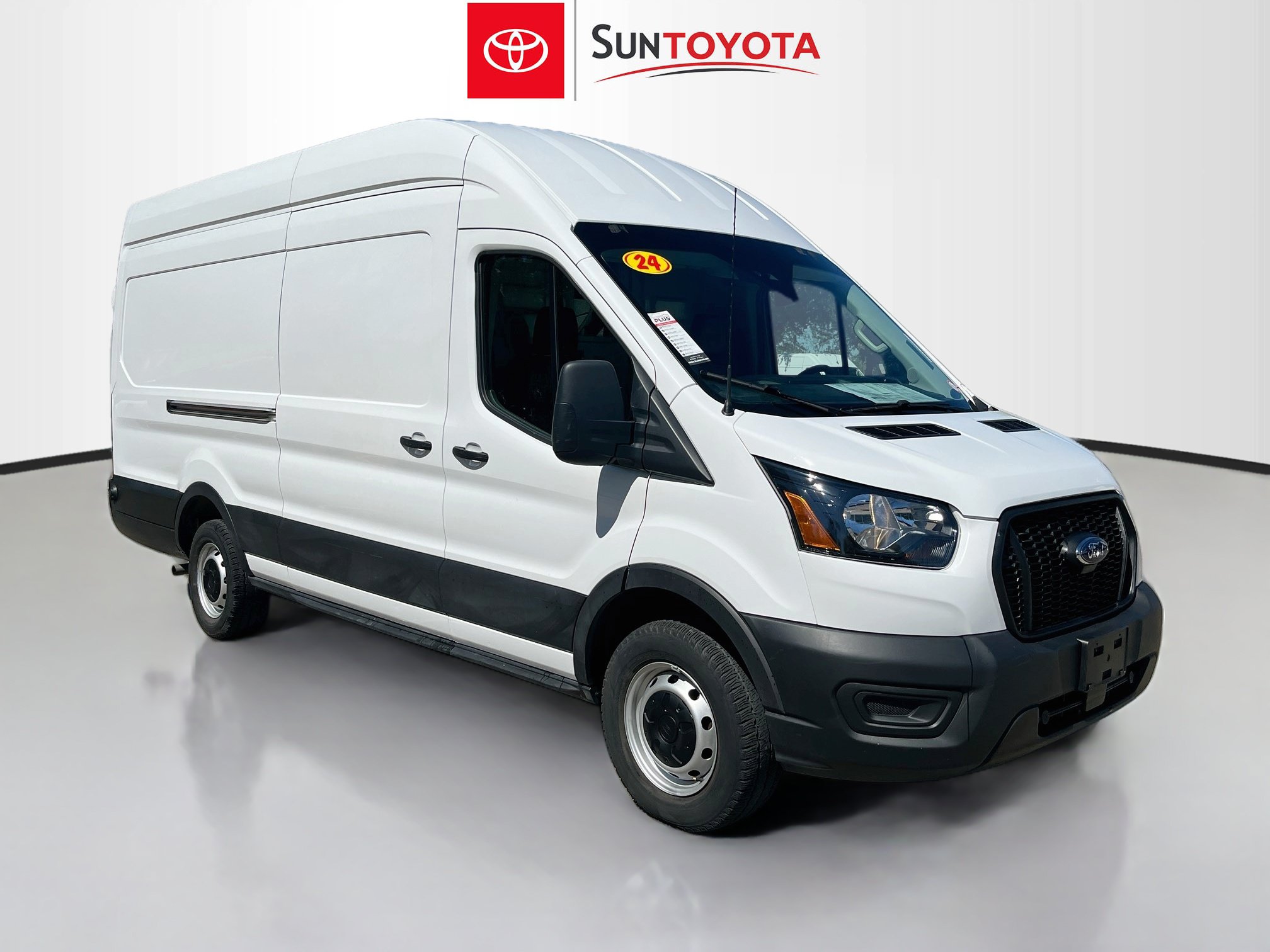 Used 2024 Ford Transit 250 148 High Roof Extended w/ Load Area Protection Package RWD image 1