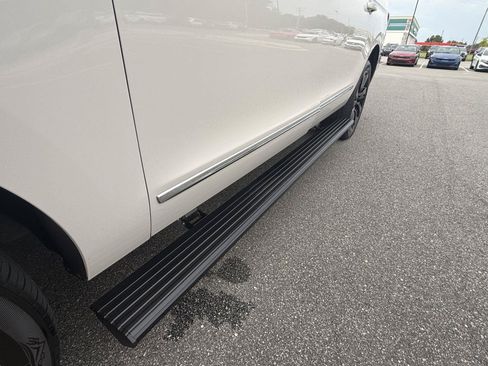 Used 2022 Lincoln Navigator L Reserve RWD image 31