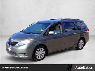 Used 2013 Toyota Sienna LE w/ Towing Pkg AWD/4WD video 1