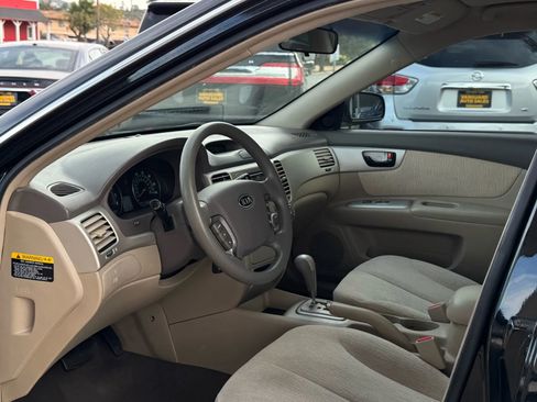 Used 2008 Kia Optima LX image 10