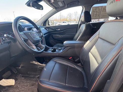 Used 2023 GMC Acadia AT4 image 17