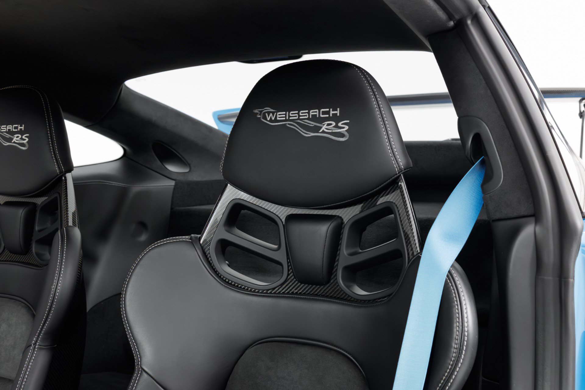 Used 2019 Porsche 911 GT2 RS RWD image 17