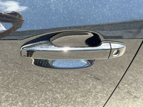 Used 2023 Subaru Outback Premium AWD/4WD image 40