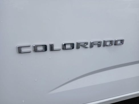 Used 2022 Chevrolet Colorado LT w/ Fleet Safety Package AWD/4WD image 28