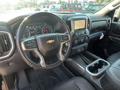Used 2022 Chevrolet Silverado 2500 LTZ w/ LTZ Premium Package AWD/4WD image 4