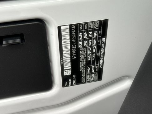 New 2025 Mercedes-Benz Sprinter 2500 image 26