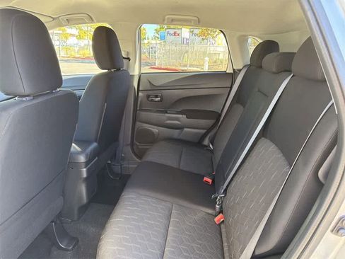 Used 2025 Mitsubishi Outlander Sport ES image 28