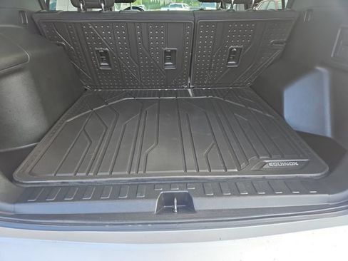 Used 2019 Chevrolet Equinox LT w/ Sun & Navigation Package FWD image 24