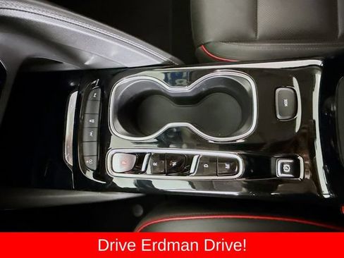 Used 2023 Buick Envision Essence w/ Sport Touring Package FWD image 19