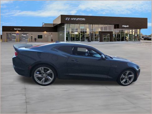 Used 2020 Chevrolet Camaro LT image 7