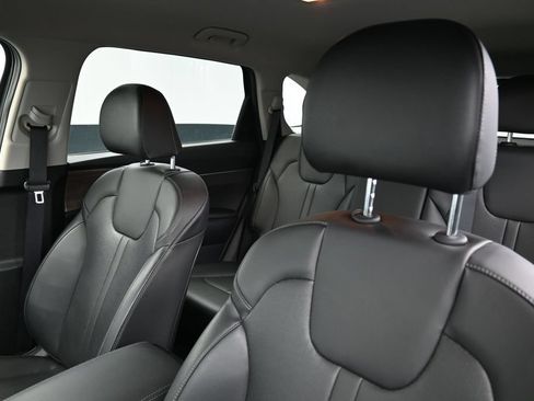 Used 2023 Kia Sorento S AWD/4WD image 14