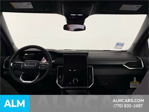 Used 2025 GMC Acadia Elevation image 35