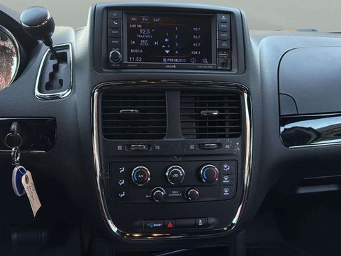 Used 2018 Dodge Grand Caravan SXT w/ Blacktop Package image 17