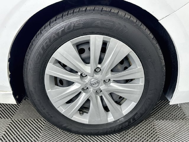 Used 2024 Nissan Sentra S FWD image 29