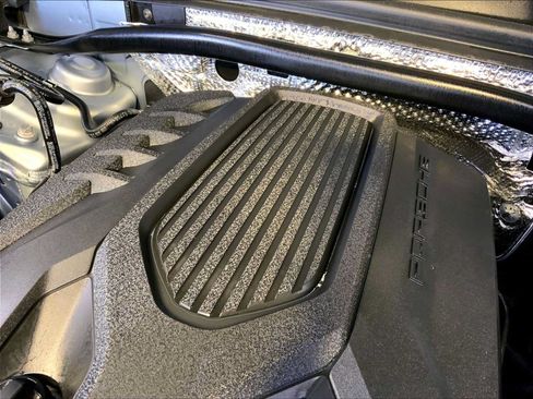 Used 2026 Porsche Macan AWD/4WD image 34