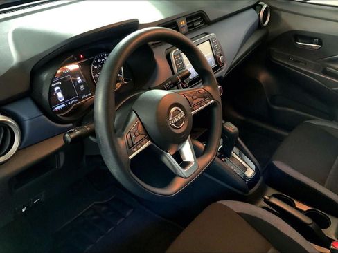 Used 2025 Nissan Versa SV FWD image 14