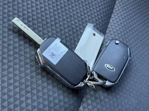 Used 2021 Kia Soul LX FWD image 31
