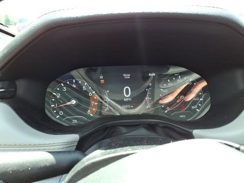 Used 2023 Jeep Compass Limited AWD/4WD image 10