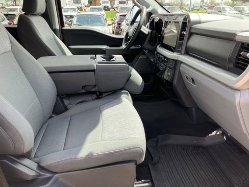 Used 2025 Ford F350 XLT w/ Black Appearance Package AWD/4WD image 15